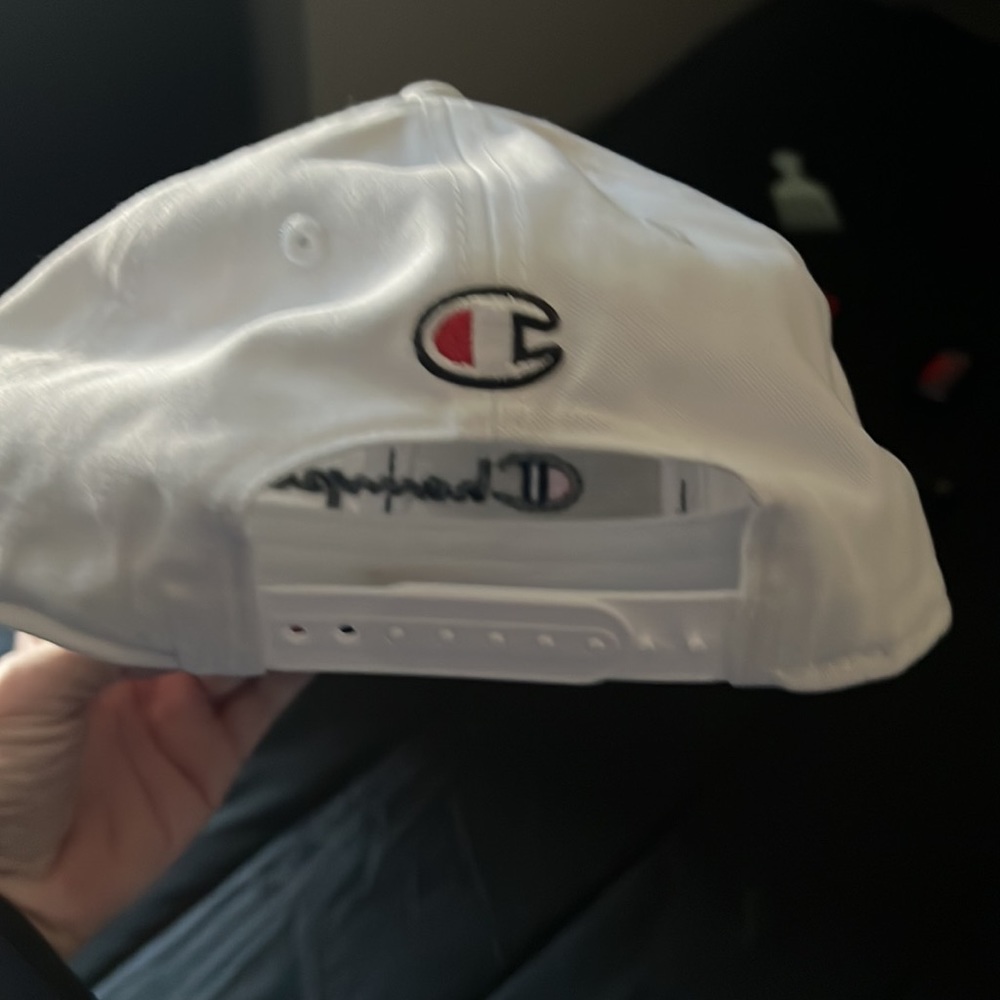 Champion snap back - Picture 3 of 3